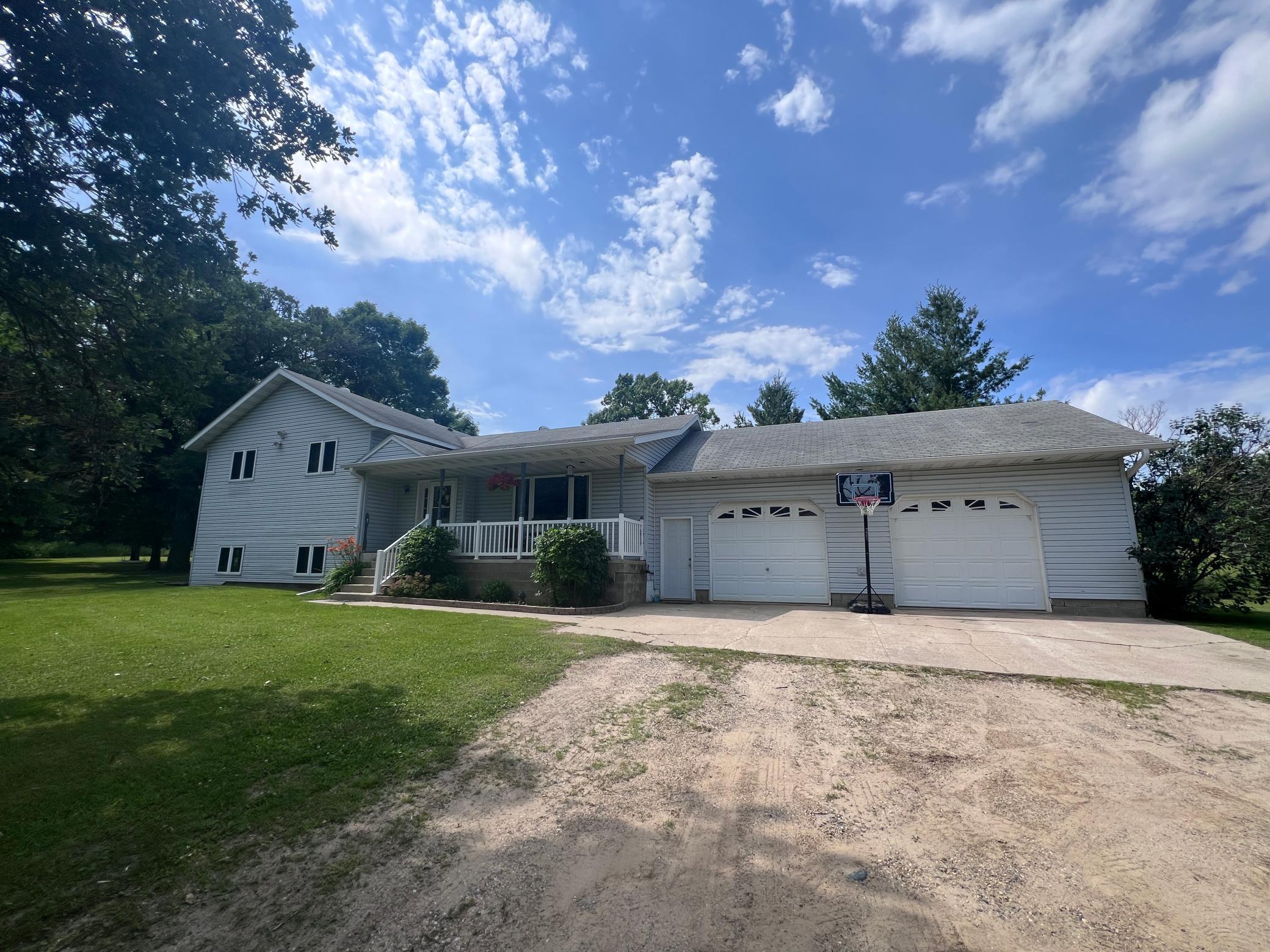 801 North Jefferson Avenue Sebeka, MN 56477 - Photo 1 of 38