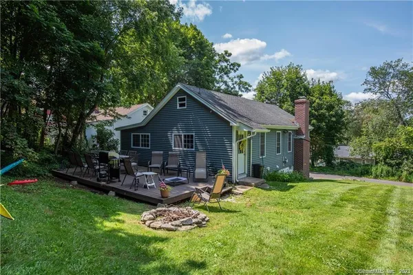 $2,150 | 32 Lakeview Drive, Bethlehem, CT 06751