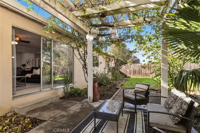 a view of outdoor space yard and patio