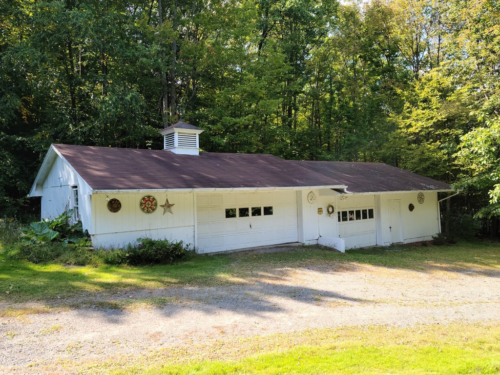 978 Powderhouse Road Binghamton, NY 13903 - Photo 3 of 6 Gallery Image 3