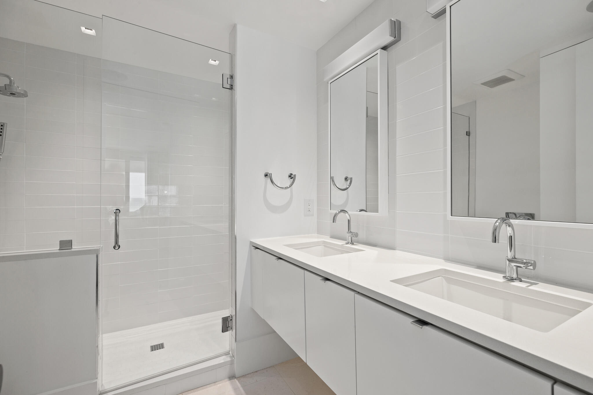 8276 East County Highway 30A Inlet Beach, FL 32461 - Photo 79 of 109 Guest Ensuite 2