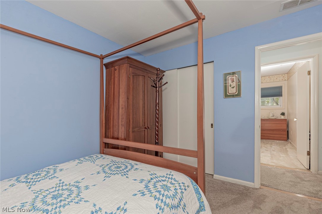 1692 Harwich Road Lyndhurst, OH 44124 - Photo 18 of 27 Gallery Image 18
