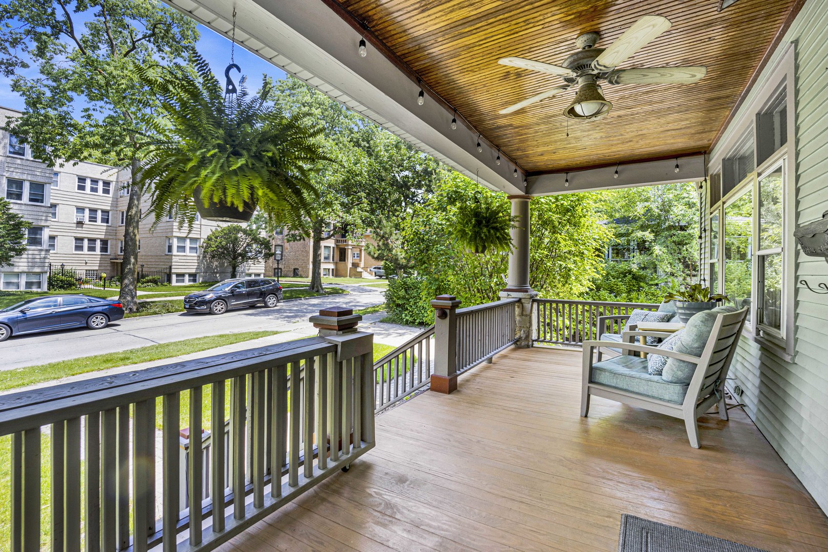 103 Pine Avenue Riverside, IL 60546 - Photo 2 of 42 a view of a patio with a table chairs and a patio