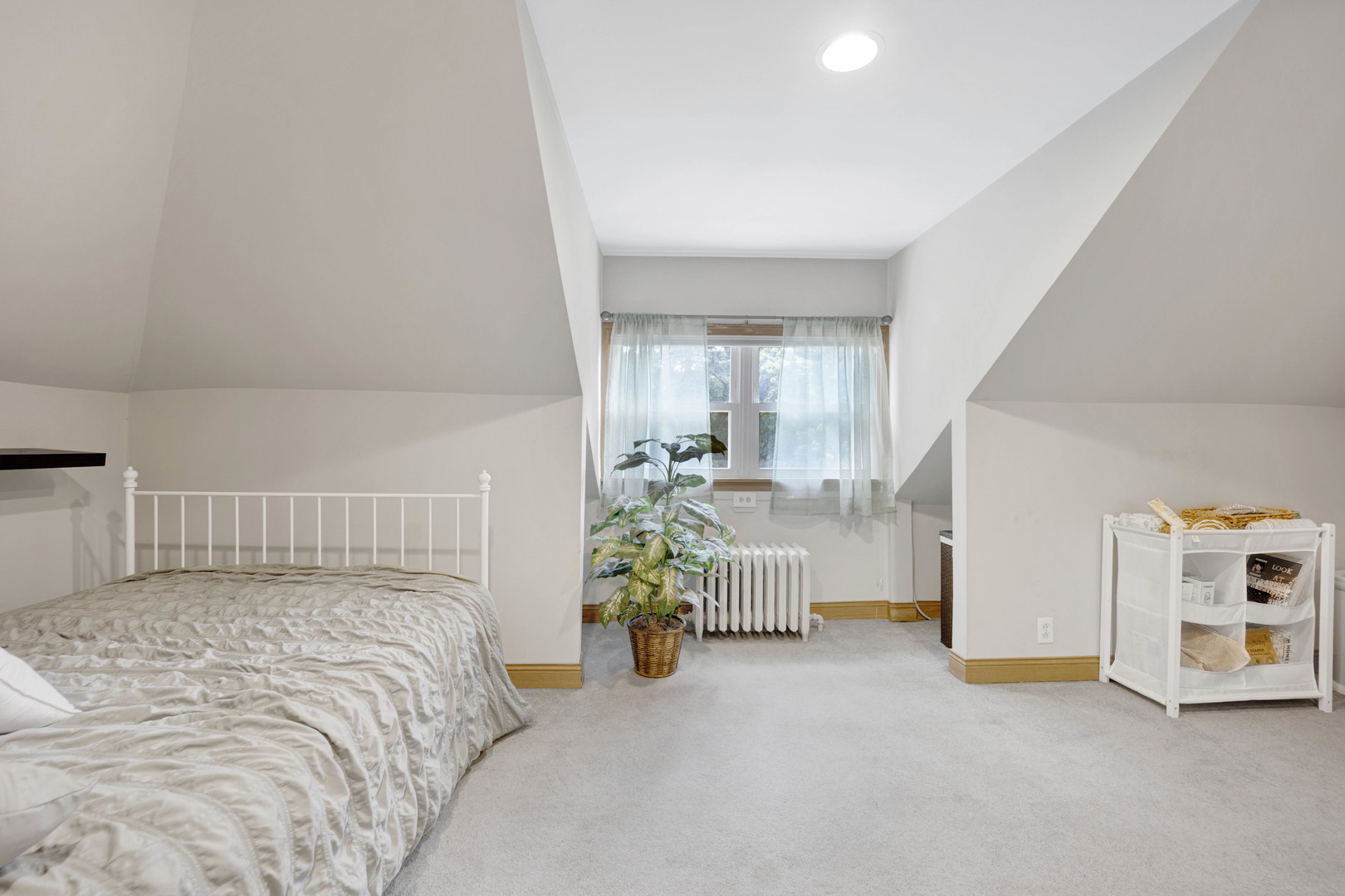 103 Pine Avenue Riverside, IL 60546 - Photo 21 of 42 a bed room with a bed and a couch