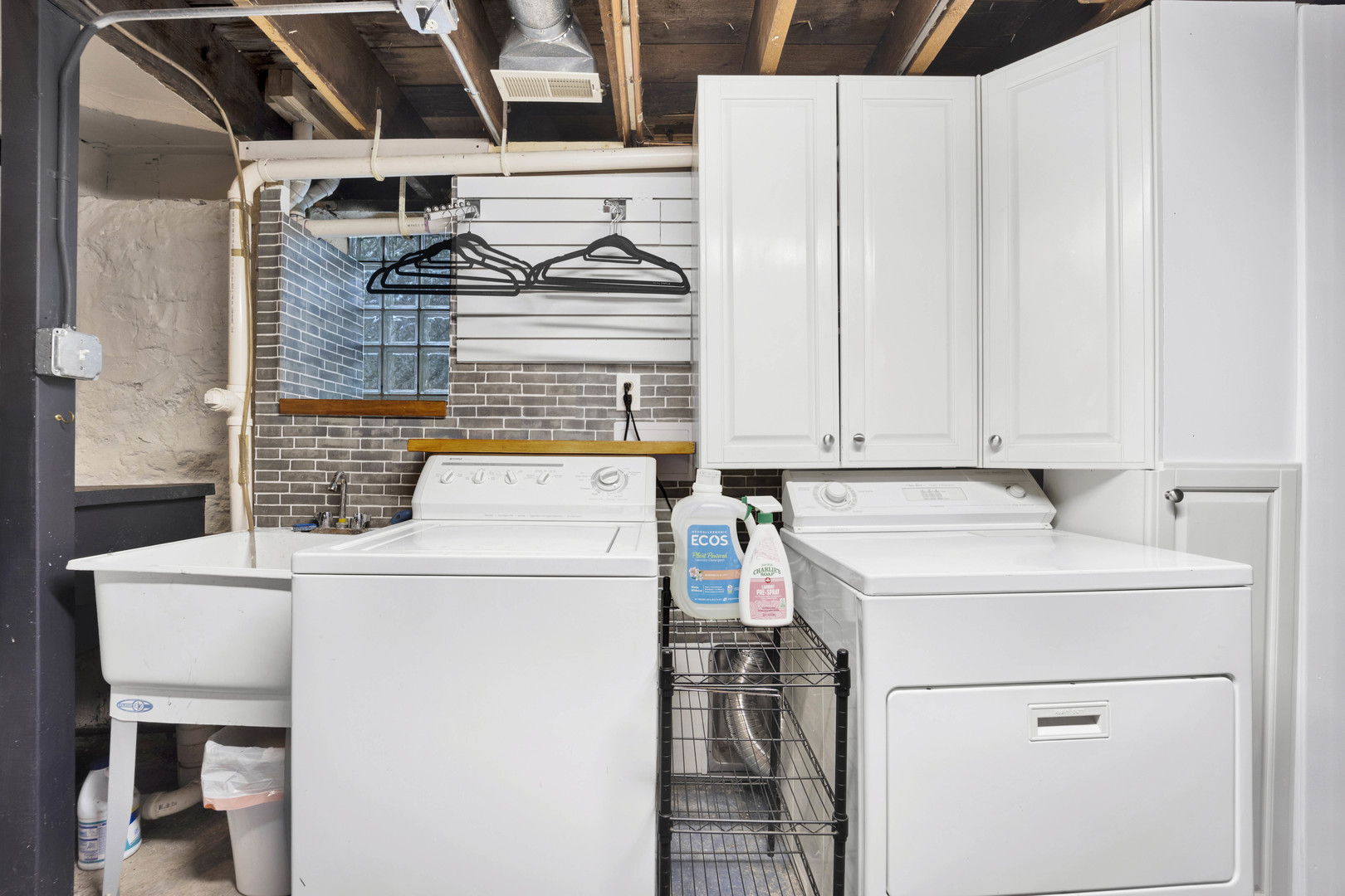 103 Pine Avenue Riverside, IL 60546 - Photo 26 of 42 a utility room with dryer and washer