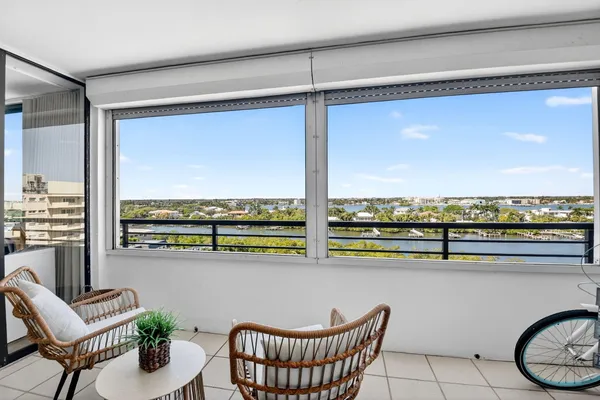 $2,950 | 3589 South Ocean Boulevard, Unit PH909, South Palm Beach, FL 33480