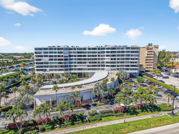 $2,950 | 3589 South Ocean Boulevard, Unit PH909, South Palm Beach, FL 33480