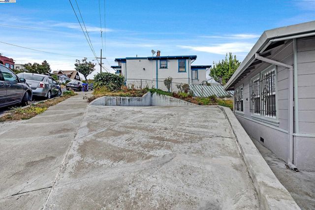 a view of a house with sitting area