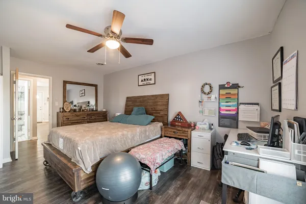 $340,000 | 1090 Notley Court, Pasadena, MD 21122
