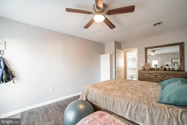 $340,000 | 1090 Notley Court, Pasadena, MD 21122