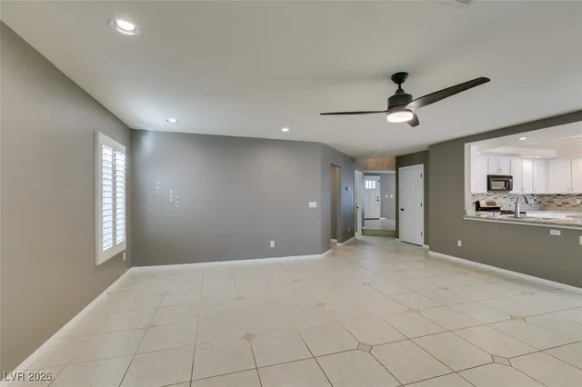 $3,965 | 685 Lynmar Court, Henderson, NV 89052