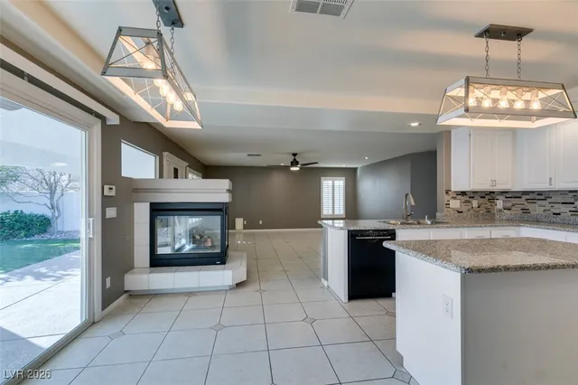 $3,965 | 685 Lynmar Court, Henderson, NV 89052