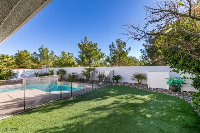 $3,965 | 685 Lynmar Court, Henderson, NV 89052