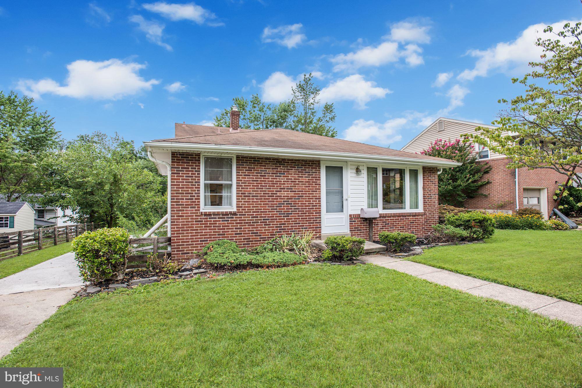 232 Rollingbrook Way