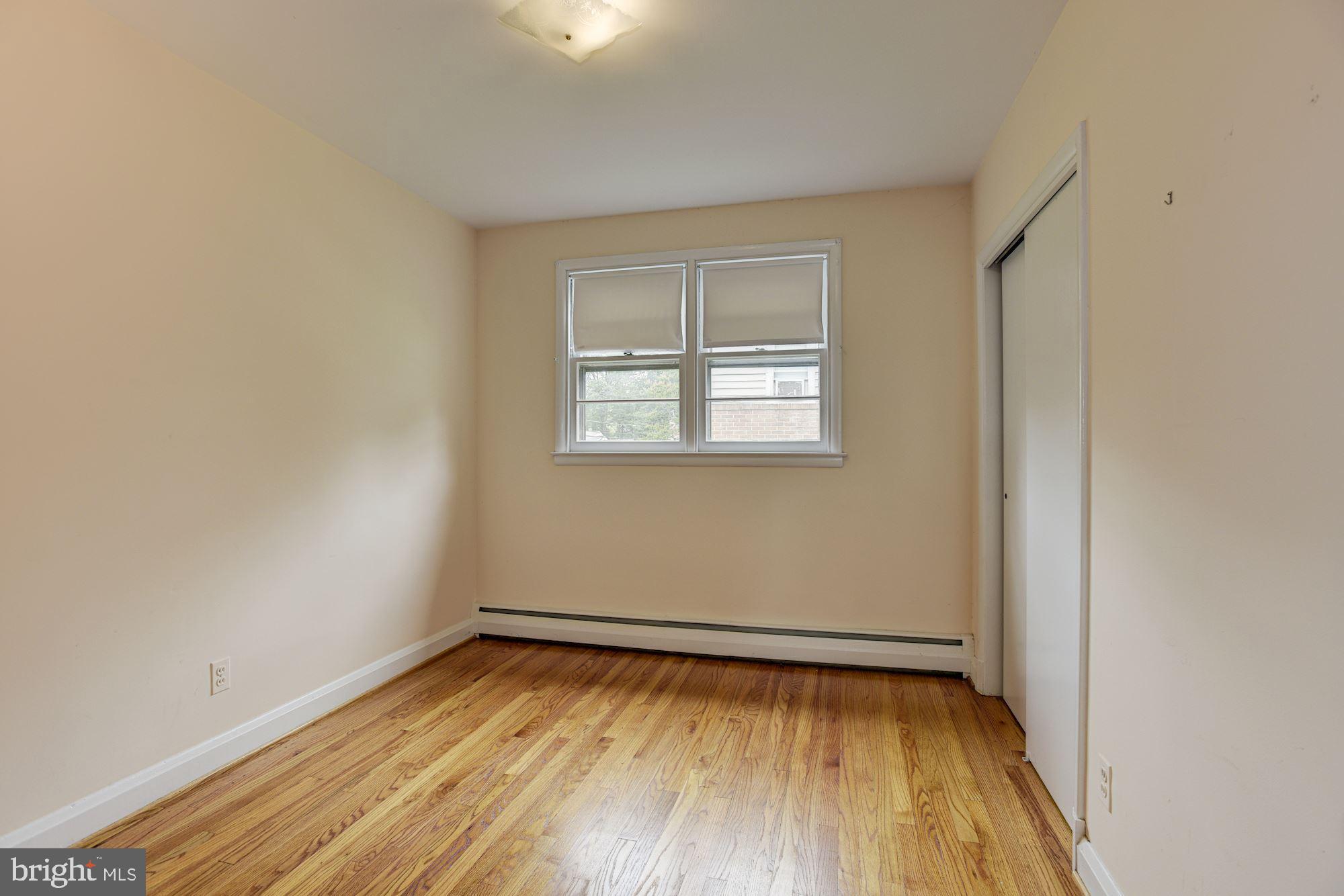 232 Rollingbrook Way Baltimore, MD 21228 - Photo 15 of 26 Bedroom | Hardwood Floors