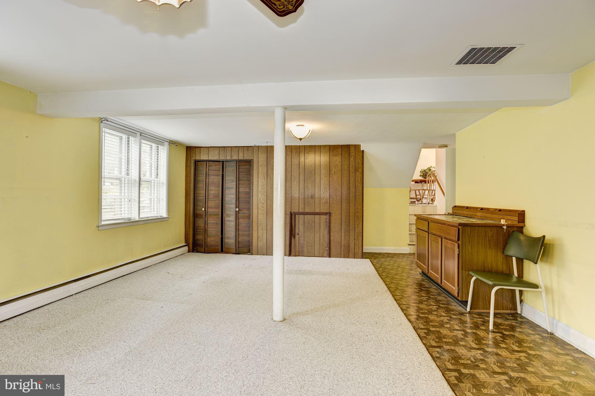 232 Rollingbrook Way Baltimore, MD 21228 - Photo 18 of 26 Family Room