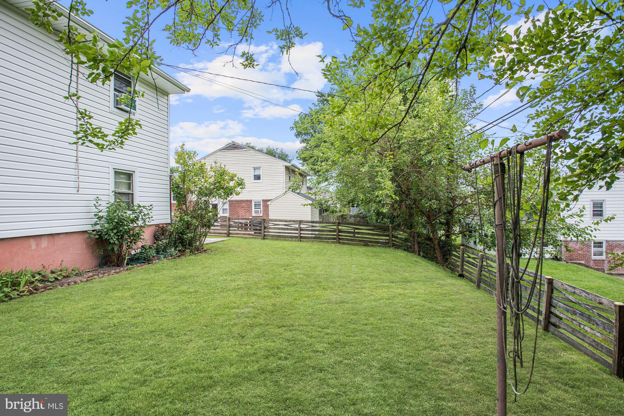 232 Rollingbrook Way Baltimore, MD 21228 - Photo 20 of 26 Fenced Backyard