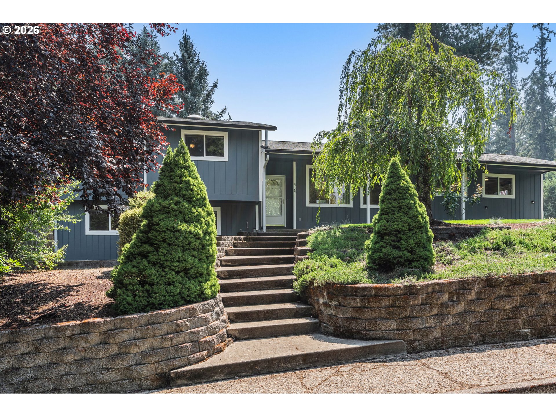 305 South 68th Place Springfield, OR 97478 - Photo 2 of 47 Gallery Image 2