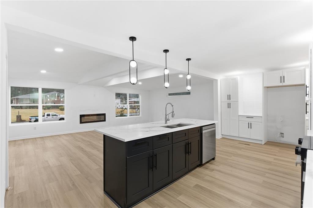 2543 Fontaine Circle Decatur, GA 30032 - Photo 11 of 31