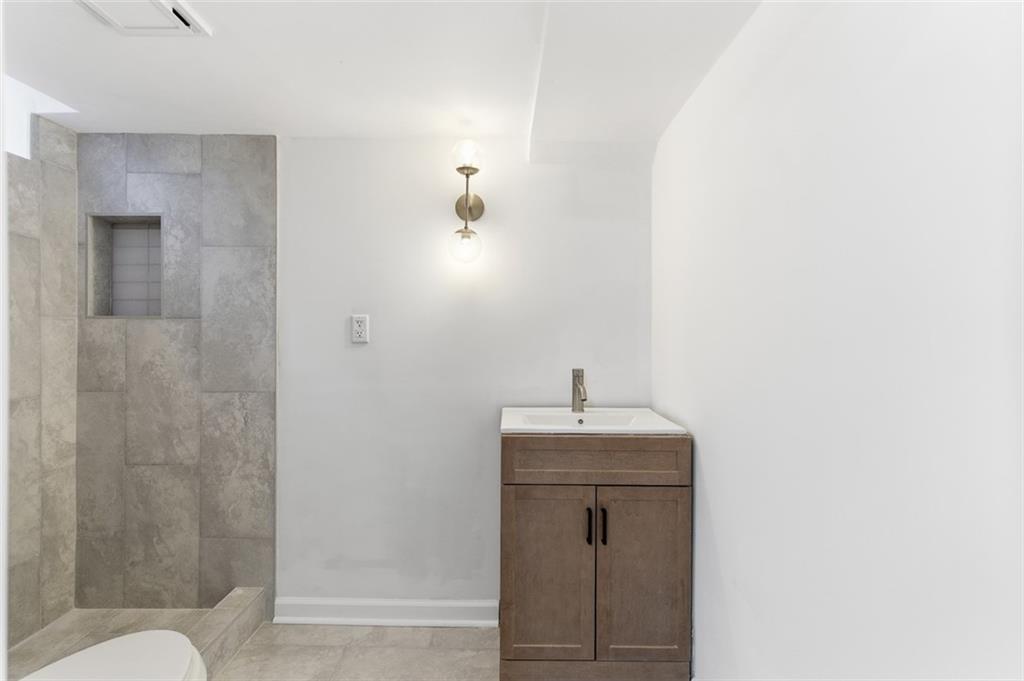 2543 Fontaine Circle Decatur, GA 30032 - Photo 26 of 31