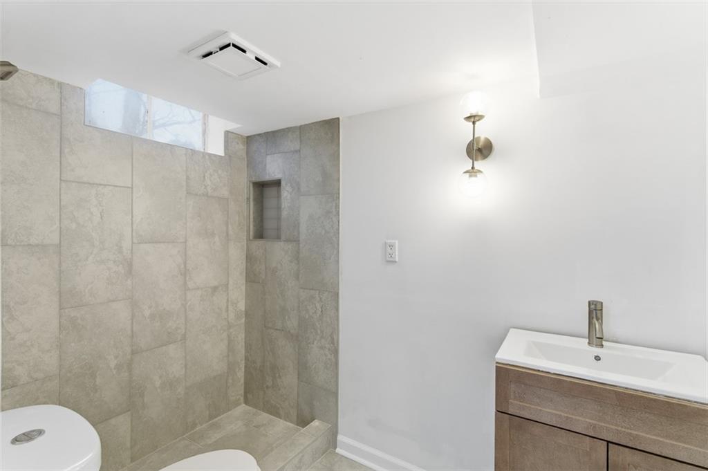 2543 Fontaine Circle Decatur, GA 30032 - Photo 27 of 31