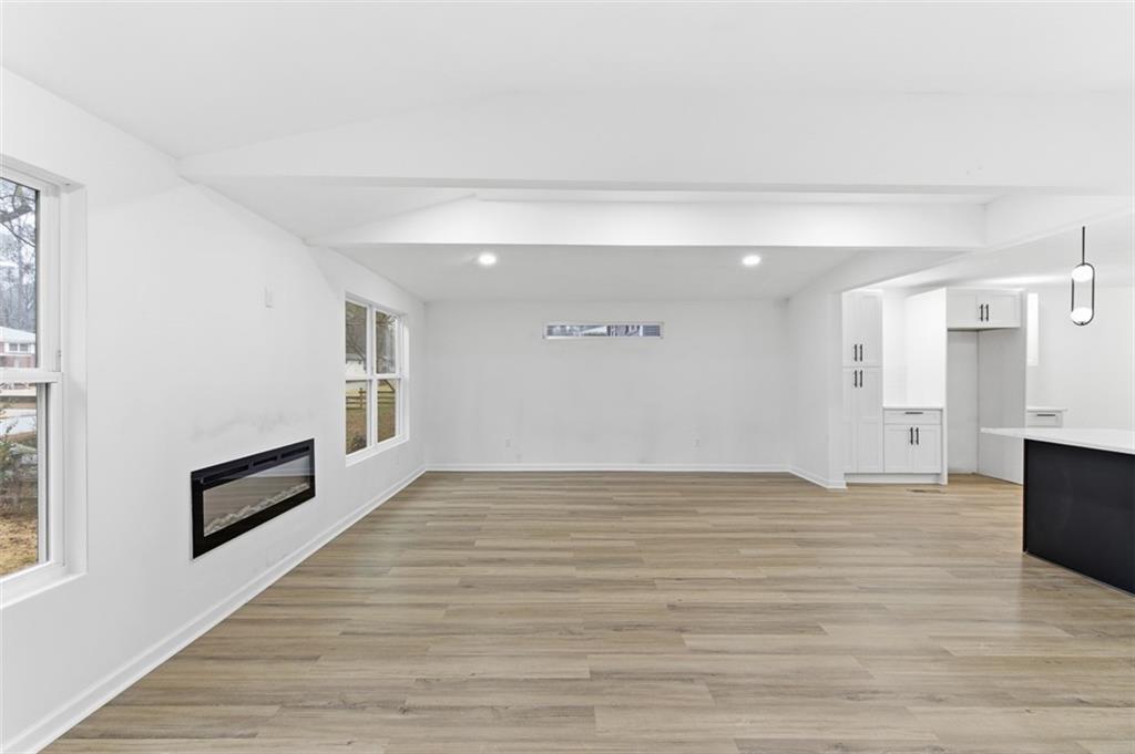 2543 Fontaine Circle Decatur, GA 30032 - Photo 7 of 31