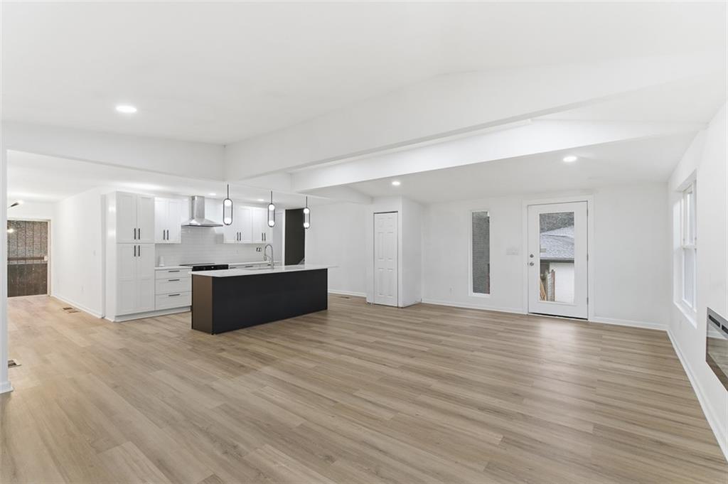 2543 Fontaine Circle Decatur, GA 30032 - Photo 9 of 31