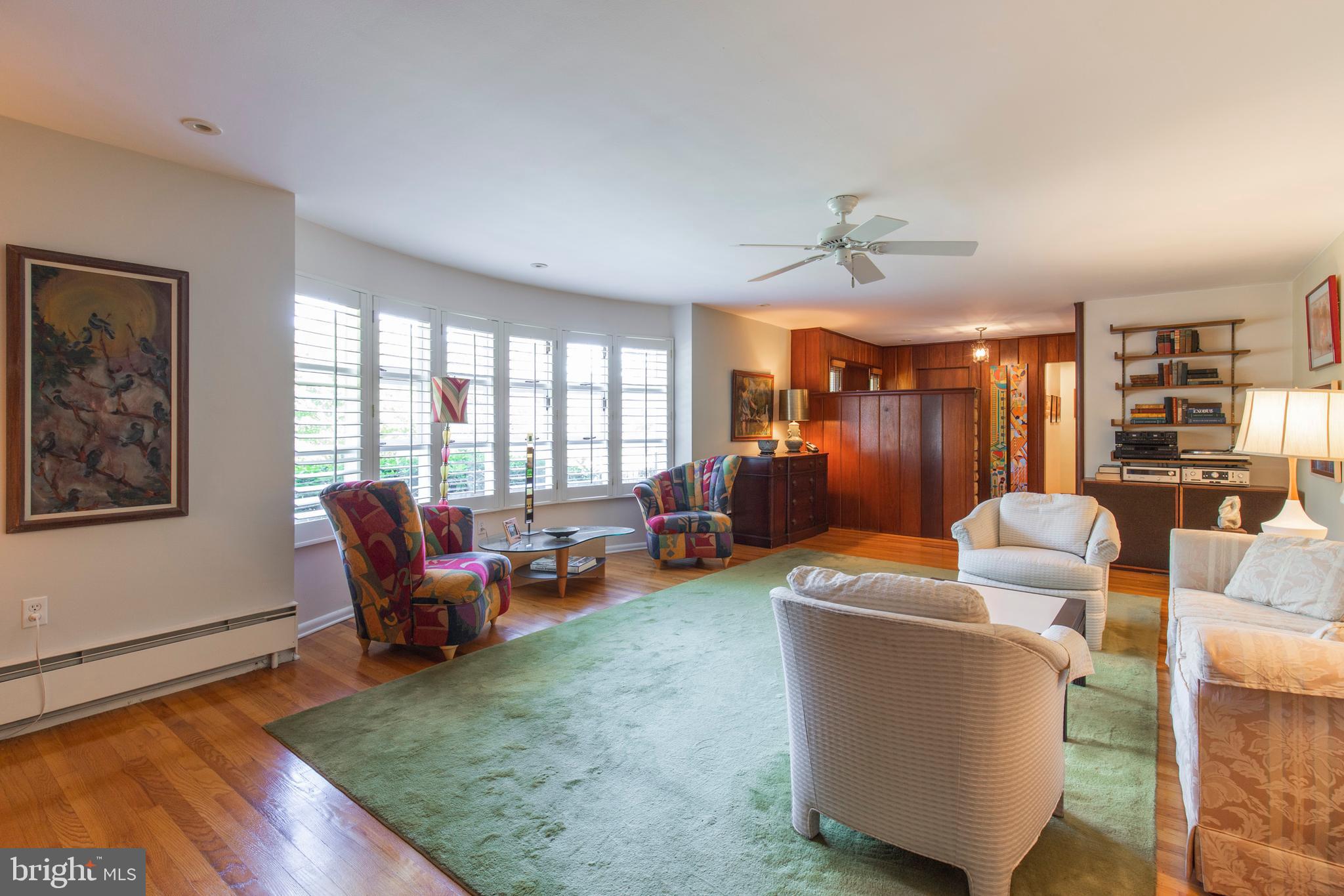 725 South Providence Road Wallingford, PA 19086 - Photo 5 of 49 Living Room