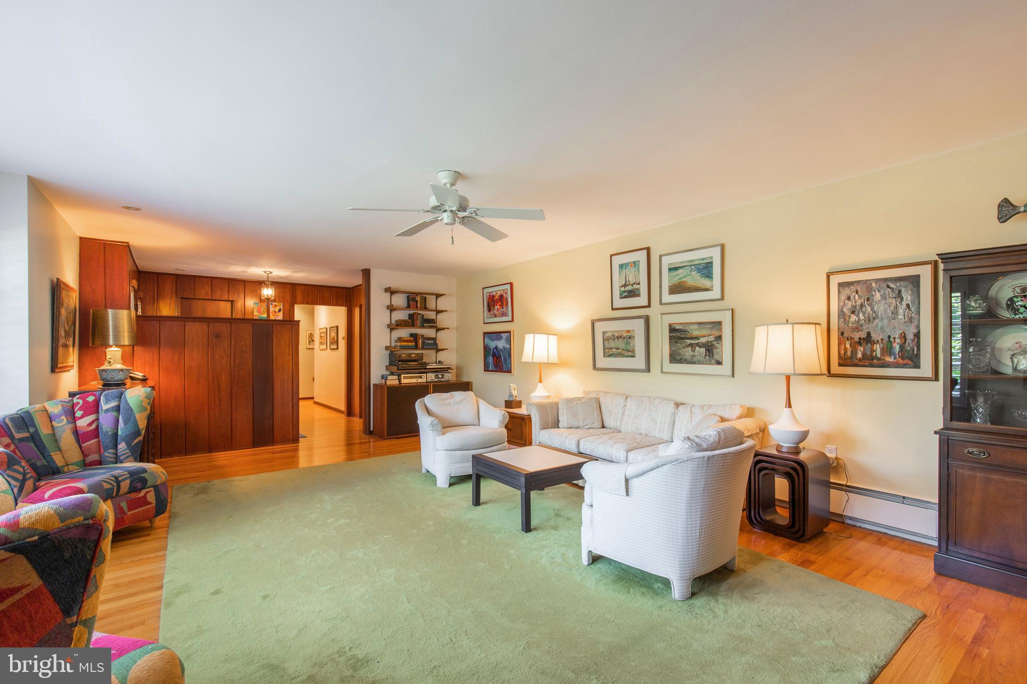 725 South Providence Road Wallingford, PA 19086 - Photo 6 of 49 Living Room
