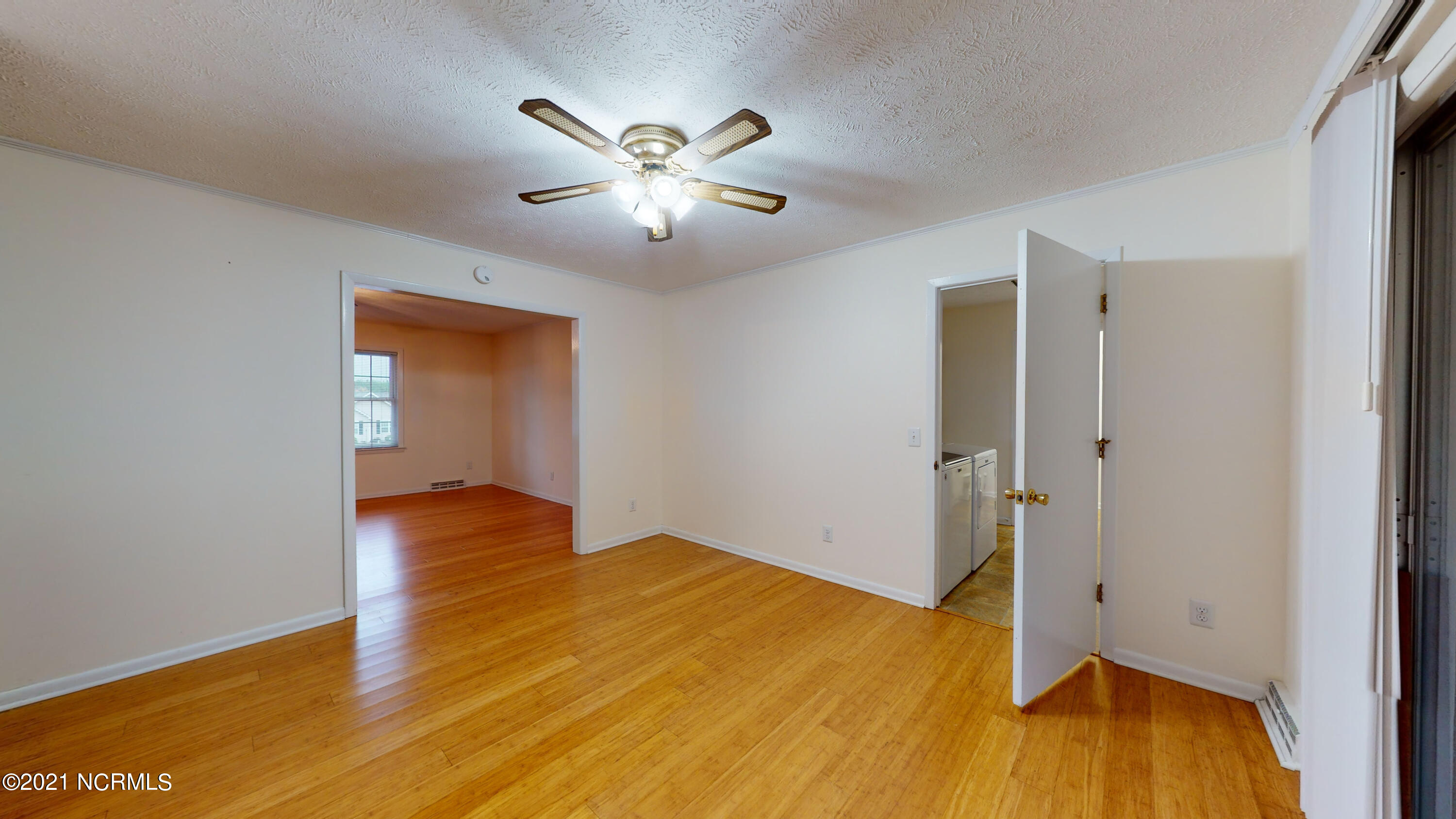 187 Arrow Wood Road Carthage, NC 28327 - Photo 14 of 41 Dining Room