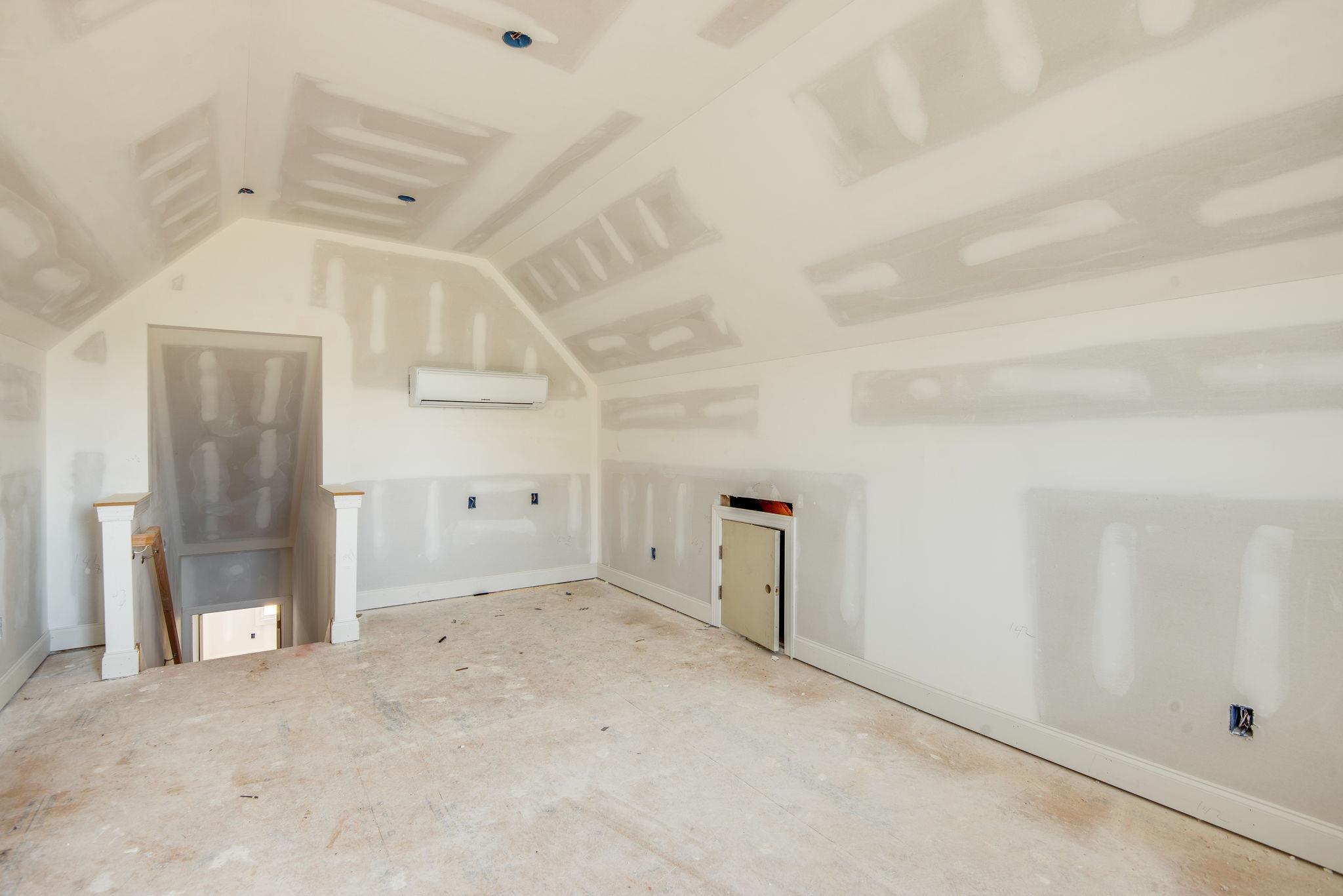 1807 Abiff Road Burns, TN 37029 - Photo 19 of 28 an empty room with windows