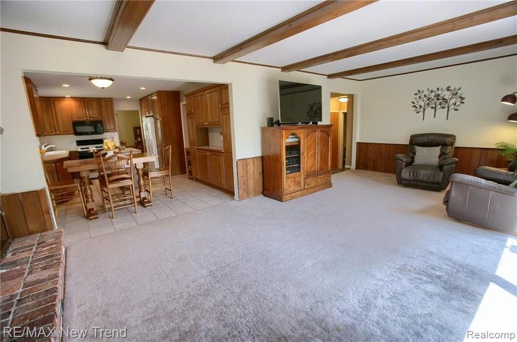 36307 West Lyman Road Farmington Hills, MI 48331 - Photo 17 of 33