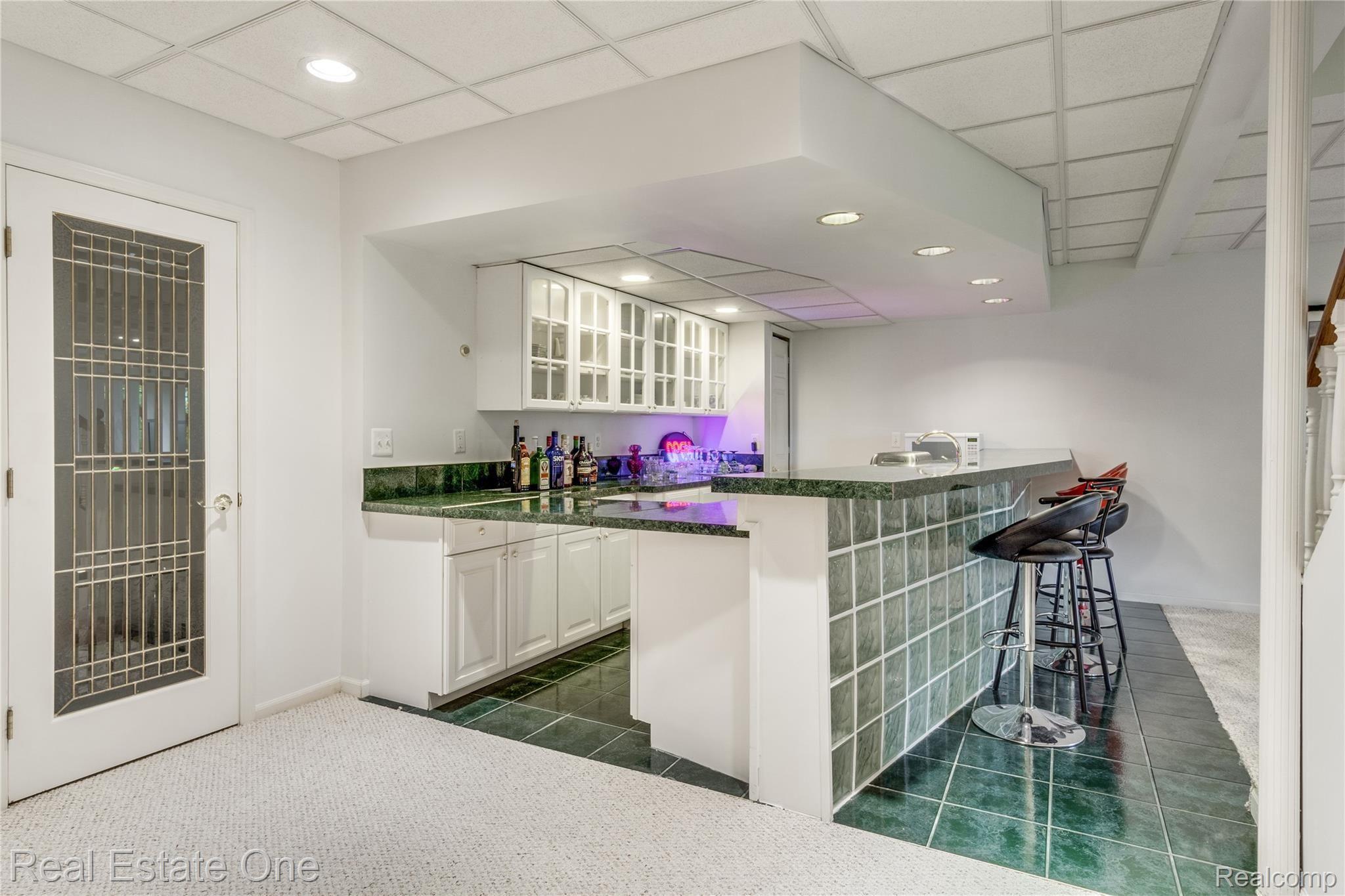 2802 Eagle Drive Rochester, MI 48309 - Photo 65 of 78 Interiors (62 of 69).jpg