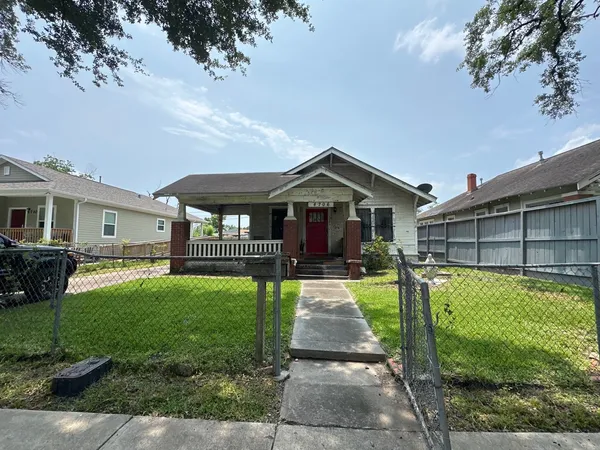 $245,000 | 4706 Woodside Street, Houston, TX 77023