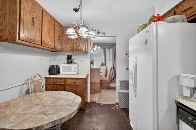 $165,000 | 18038 Juneway Court, Country Club Hills, IL 60478