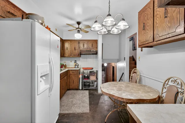 $165,000 | 18038 Juneway Court, Country Club Hills, IL 60478