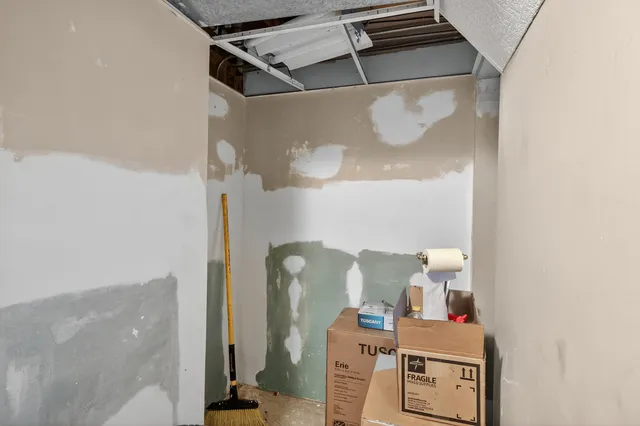 $165,000 | 18038 Juneway Court, Country Club Hills, IL 60478