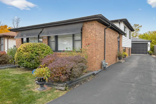 $165,000 | 18038 Juneway Court, Country Club Hills, IL 60478