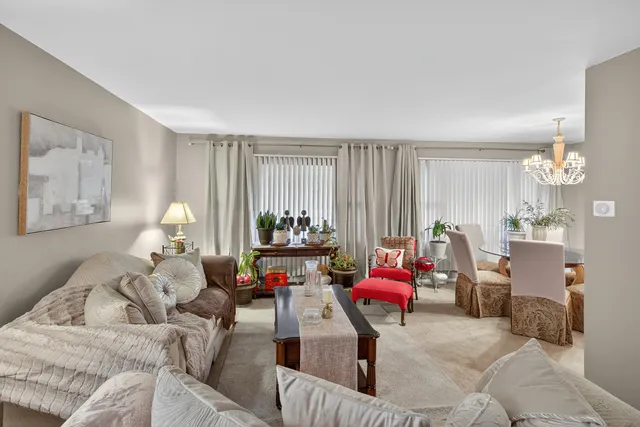 $165,000 | 18038 Juneway Court, Country Club Hills, IL 60478