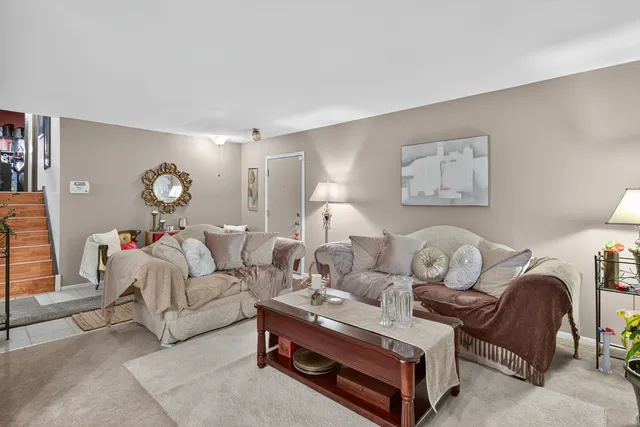 $165,000 | 18038 Juneway Court, Country Club Hills, IL 60478