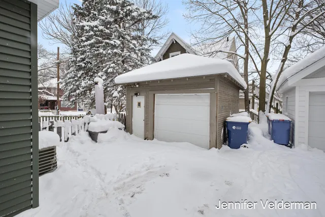 $474,900 | 1256 Hope Street Southeast, Grand Rapids, MI 49506