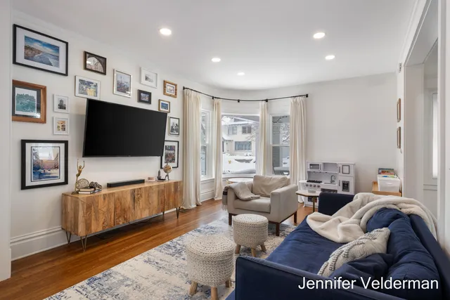 $474,900 | 1256 Hope Street Southeast, Grand Rapids, MI 49506