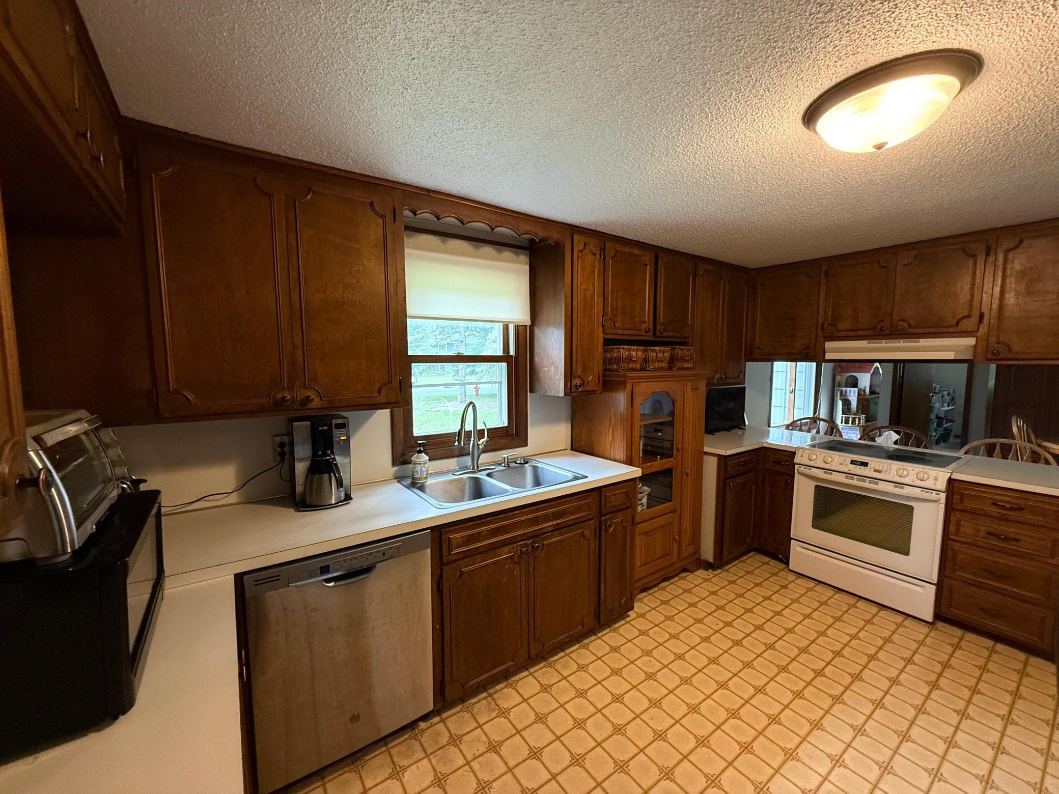8408 Eastwood Road Mounds View, MN 55112 - Photo 22 of 47 Gallery Image 22