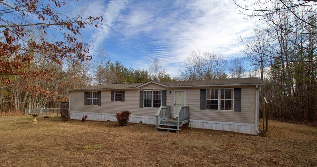 2112 Morning Star Road Appomattox, VA 24522 - Photo 17 of 20 Gallery Image 17