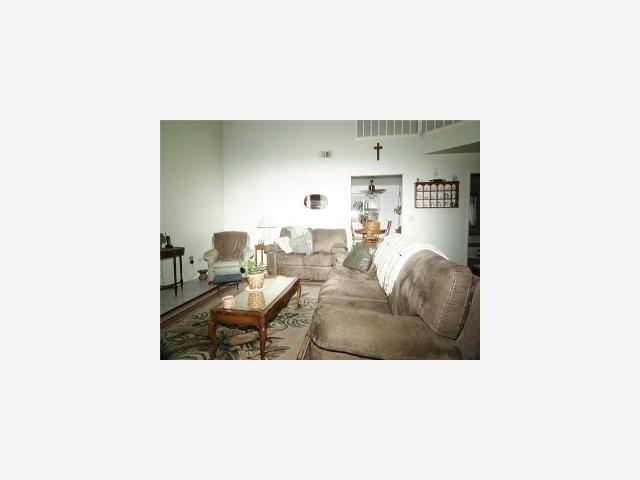 551 Inaudi Court Patterson, CA 95363 - Photo 4 of 6 Gallery Image 4