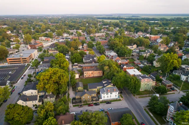 $585,000 | 702-704 Southeast 2nd Street, Evansville, IN 47713