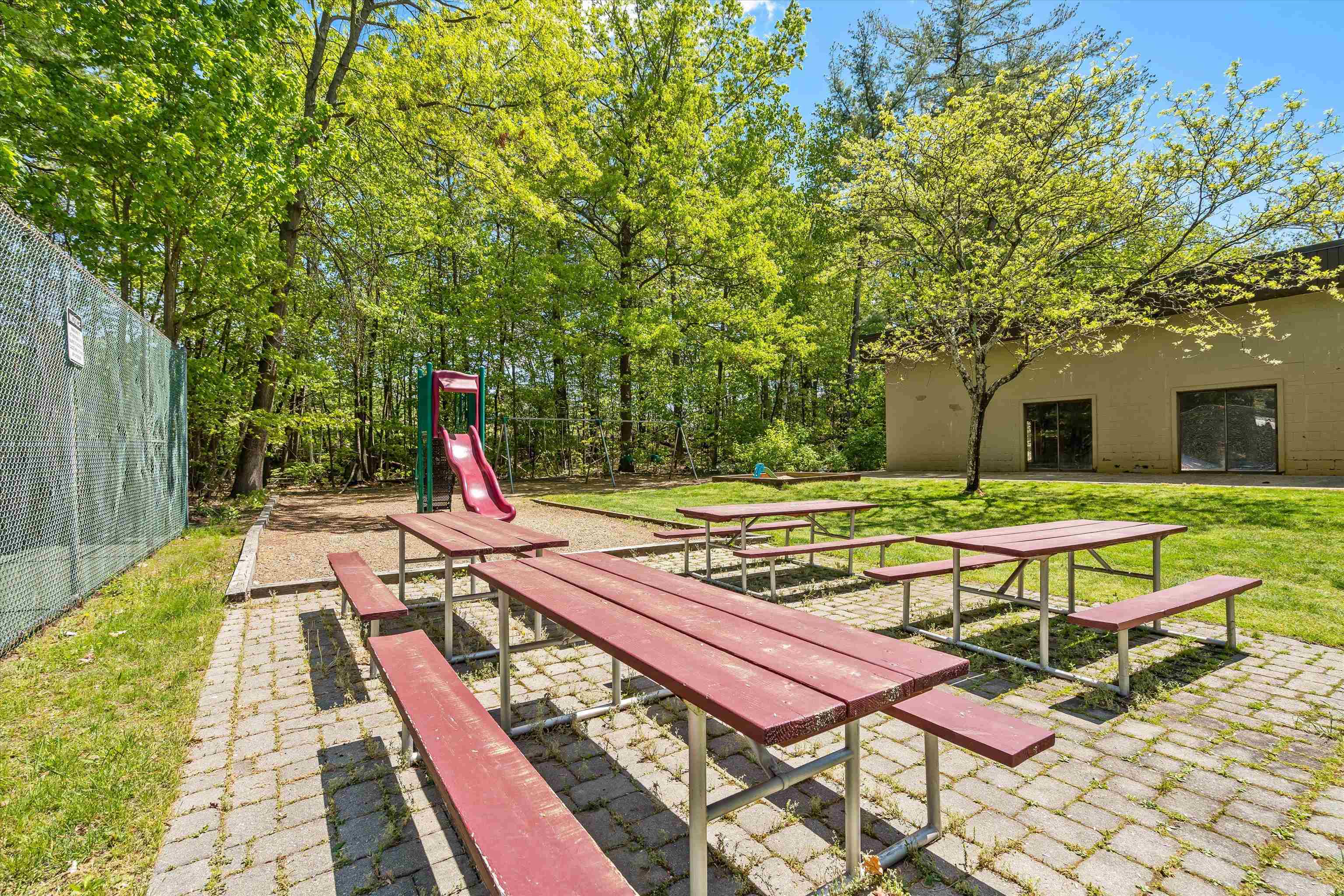 4 Strawberry Bank Road, Unit 16 Nashua, NH 03062 - Photo 15 of 19
