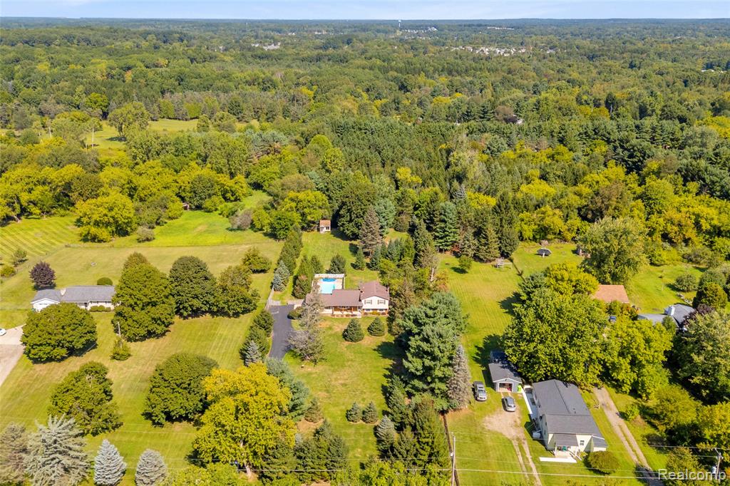 3145 South Fenton Road Holly, MI 48442 - Photo 30 of 34 Gallery Image 30