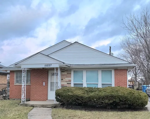 $1,650 | 15227 5th Avenue, Phoenix, IL 60426