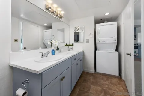 $429,900 | 550 15th Street, Unit 401, San Diego, CA 92101